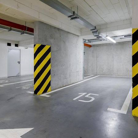 Lema Apartment Near Tauron Arena By Renters Prestige 克拉科夫 外观 照片