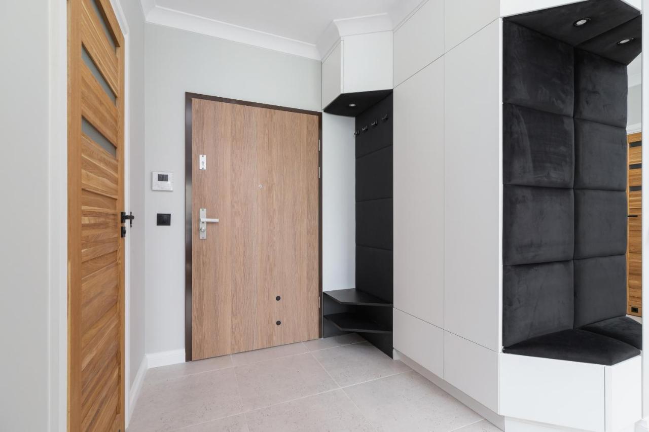 Lema Apartment Near Tauron Arena By Renters Prestige 克拉科夫 外观 照片
