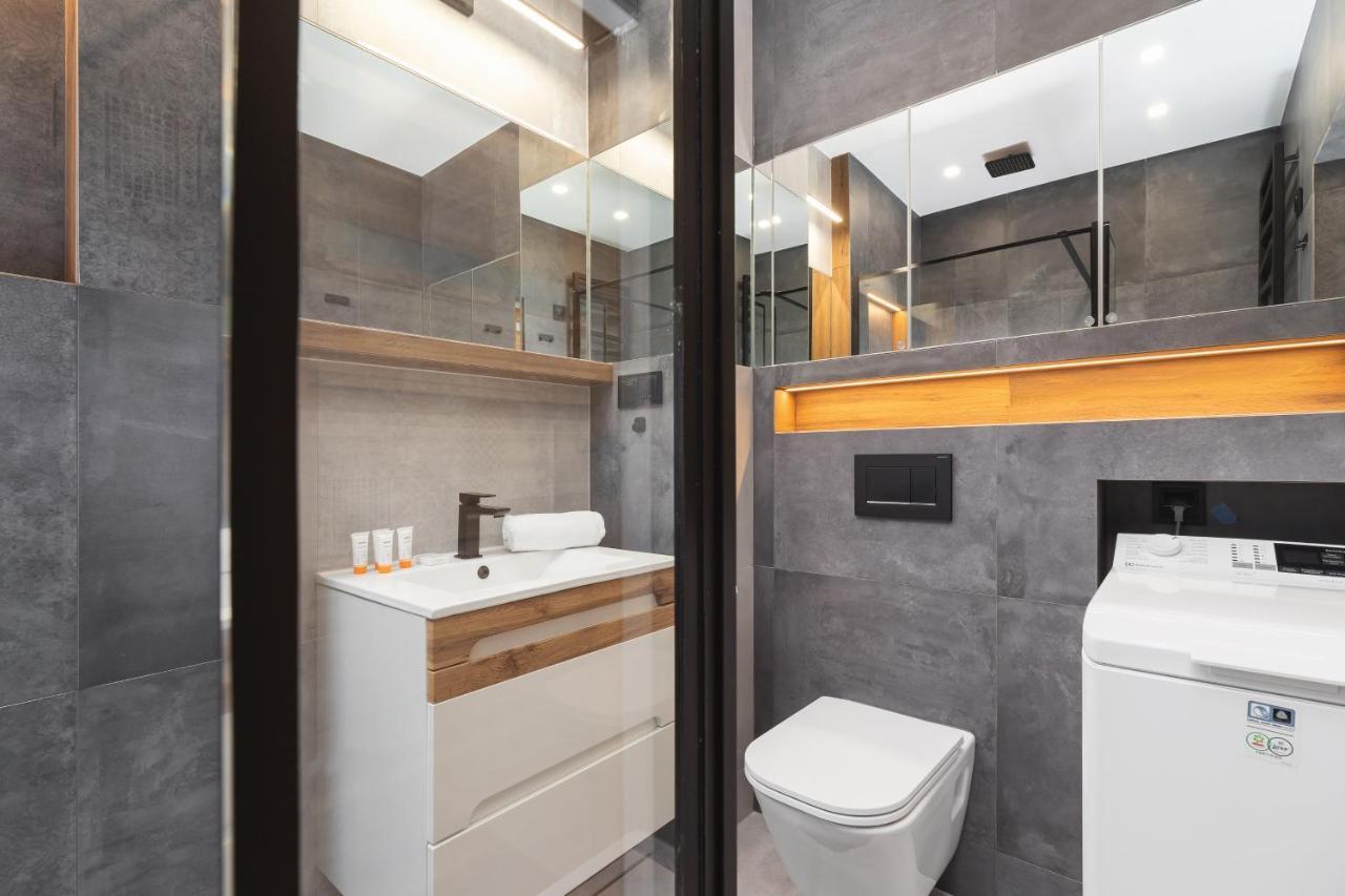 Lema Apartment Near Tauron Arena By Renters Prestige 克拉科夫 外观 照片